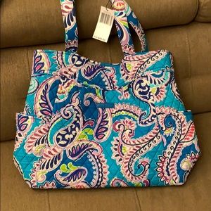 NWT Vera Bradley Pleated Tote Waikiki Paisley